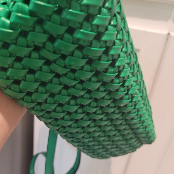 New2 Way Handbag**Green or White**With Crossbody Strap - Picture 8 of 12